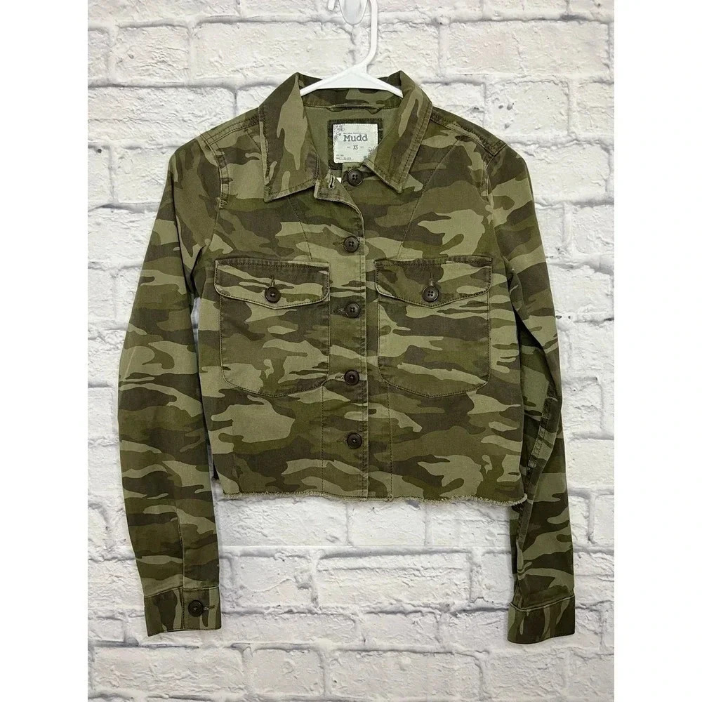 Mudd cropped camo button up jacket XS